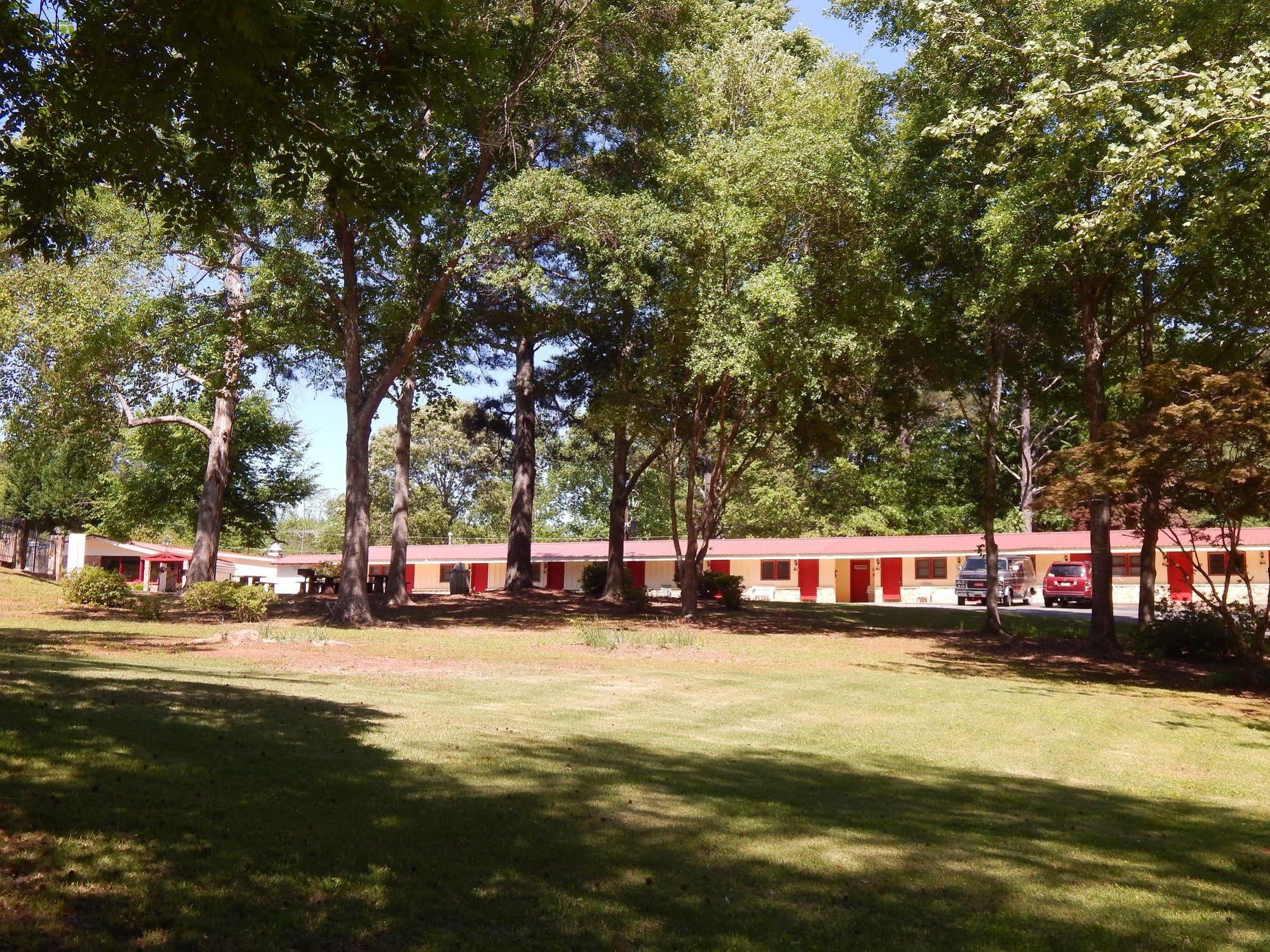 Valley Inn - Hamilton Ga Dış mekan fotoğraf